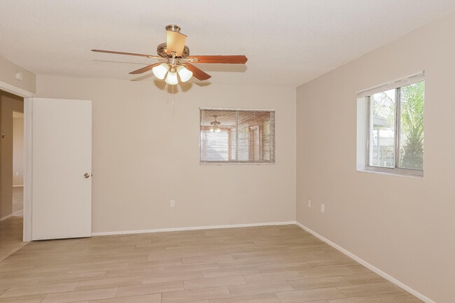 Building Photo - 3970 Oakland St