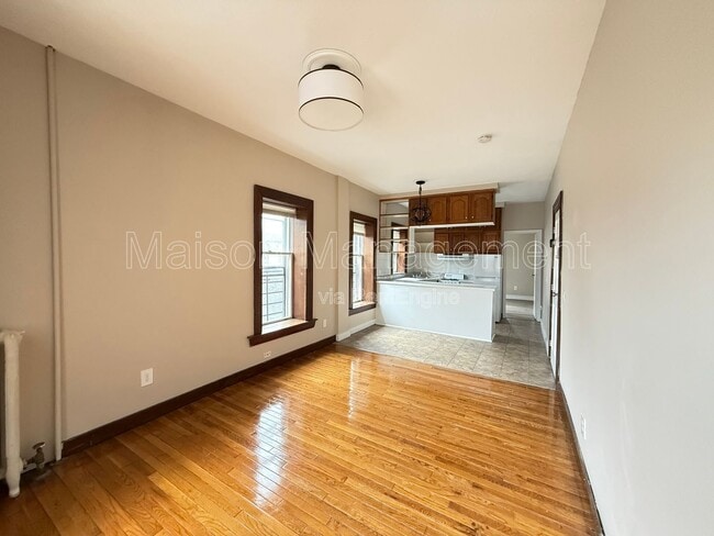 Building Photo - 83 Meigs St