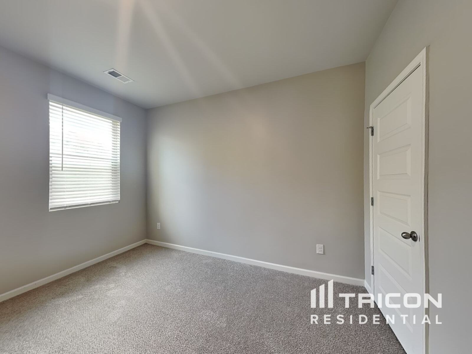 Building Photo - 2092 Massey Ln