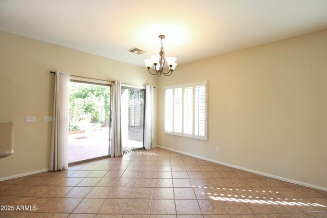 Building Photo - 16803 N 50th Way