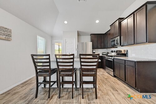Building Photo - 155 Lyndon Dr