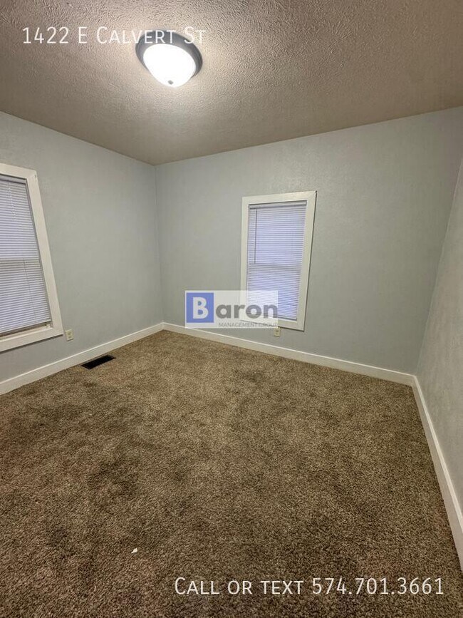 Building Photo - 1422 E Calvert St