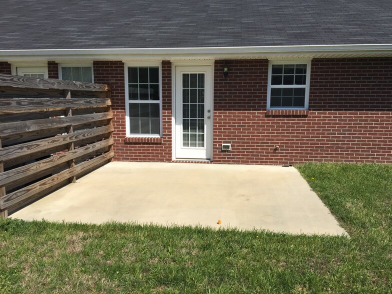 Building Photo - 48 Sunshine Ln