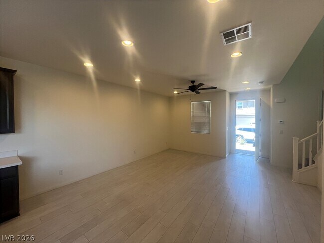 Building Photo - 742 Cottonwood Hl Pl