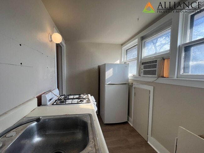 Building Photo - 909 Leavenworth St