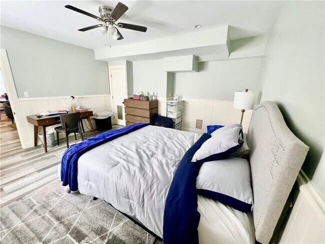 Building Photo - 77 Coggeshall Ave