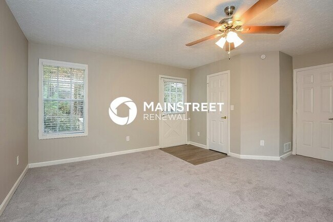 Building Photo - 4 Bedroom Pet-Friendly Home in SNELLVILLE, GA with Main Street Renewal
