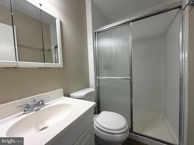 Building Photo - 8854 Cherry Oak Ct