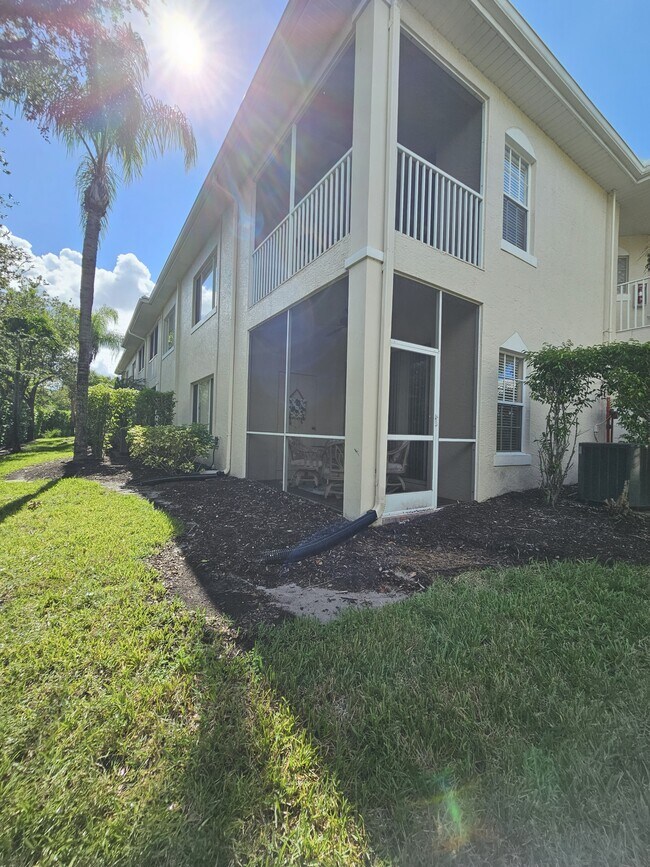 Building Photo - 1335 Sweetwater Cove