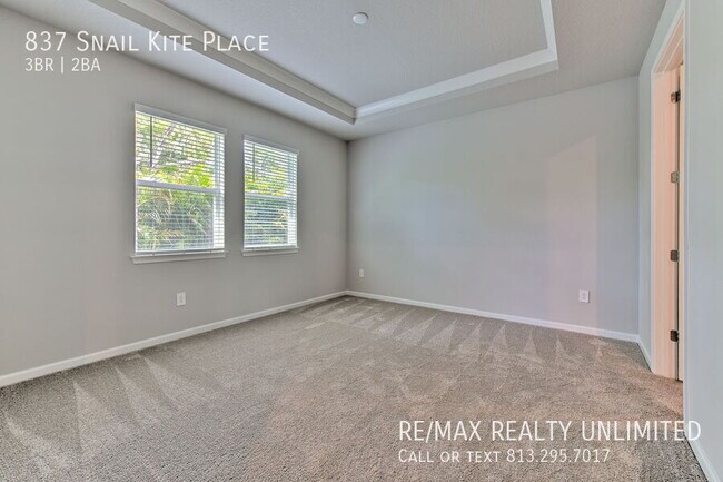 Building Photo - 837 Snail Kite Pl