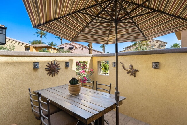 Building Photo - 52230 Desert Spoon Ct