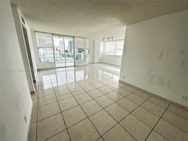 Building Photo - 3411 Indian Creek Dr