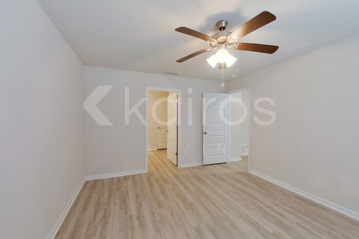 Building Photo - 4734 Malay Cir