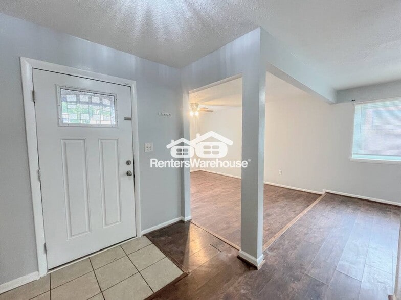 Building Photo - 5775 Albright Dr