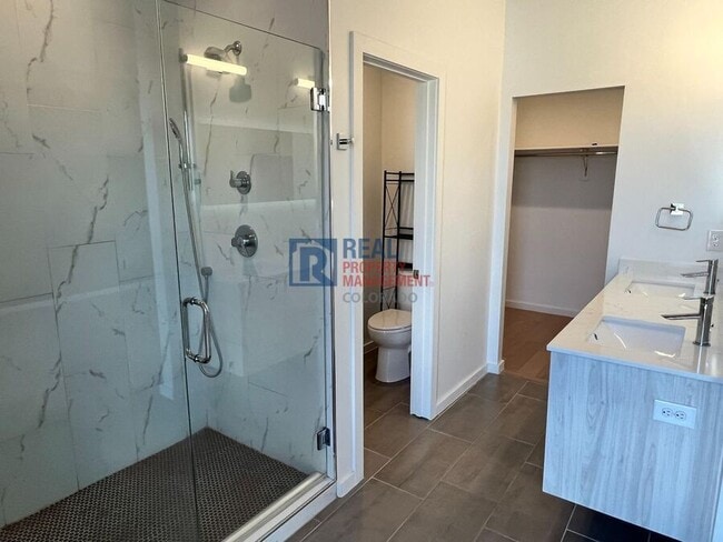 Building Photo - 2289 W 52nd Ave