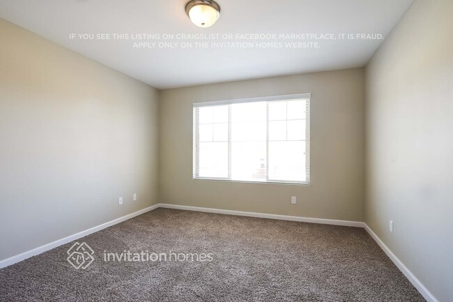 Building Photo - 245 Otter Dr SW