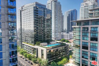 Building Photo - 1155 S Grand Ave