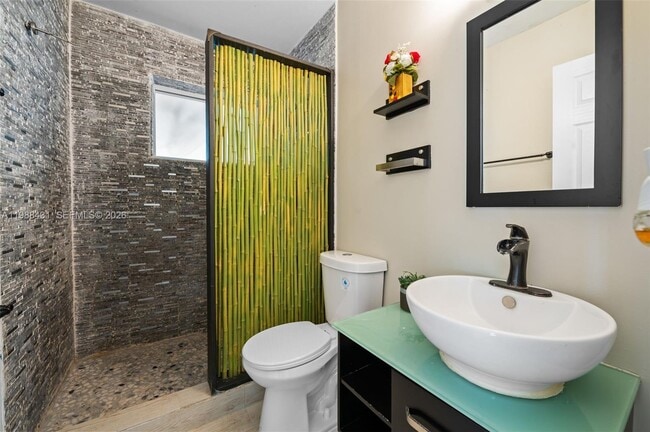 Building Photo - 7245 S Waterway Dr