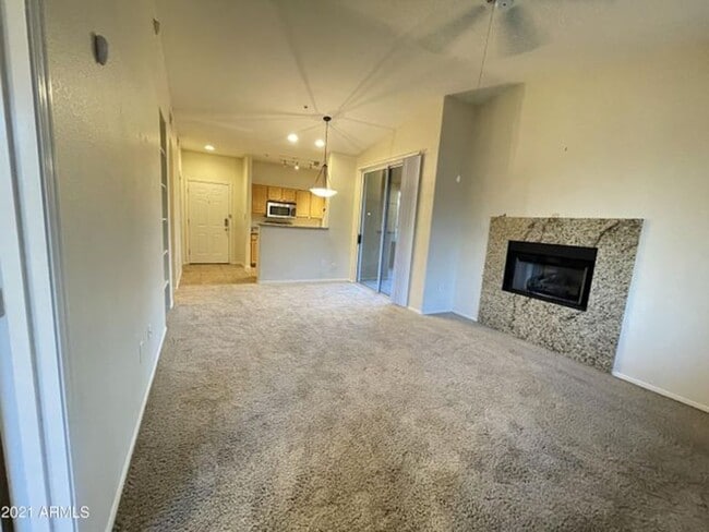 Building Photo - Gated, Resort Living, Club House, Fitness Center, Updated Unit!!!  2 bedroom, 2 bath split floor ...