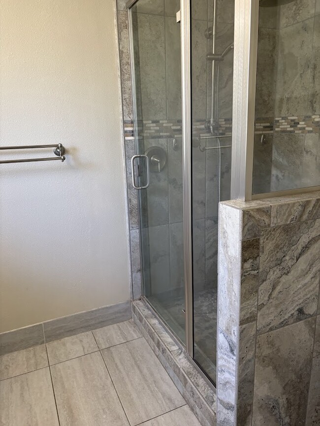 Building Photo - 47 Shari Ln