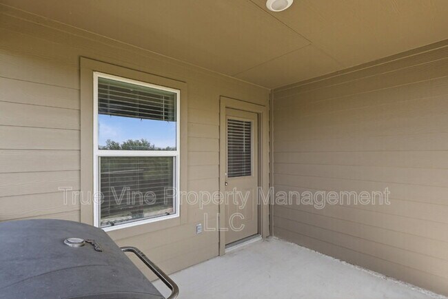 Building Photo - 3107 Lindenwood Wy