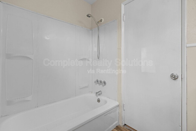 Building Photo - 62 Capitol Hill Dr