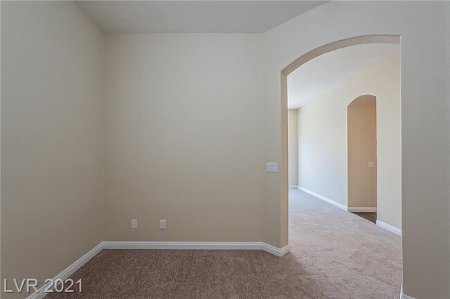 Building Photo - 7225 Fern Meadow St