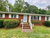 Building Photo - 226 Huntington Rd