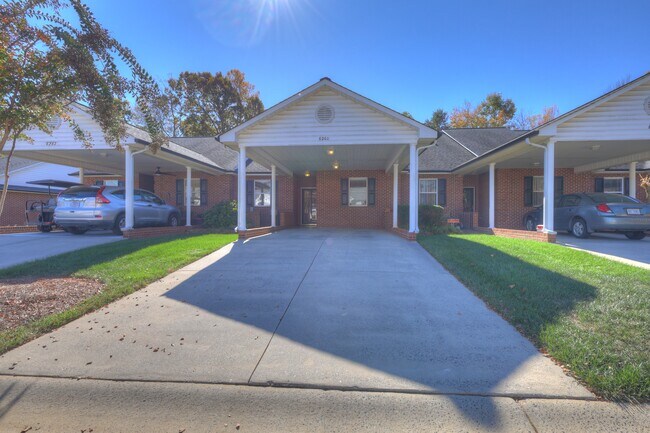 Building Photo - 6260 Alyssum Pl