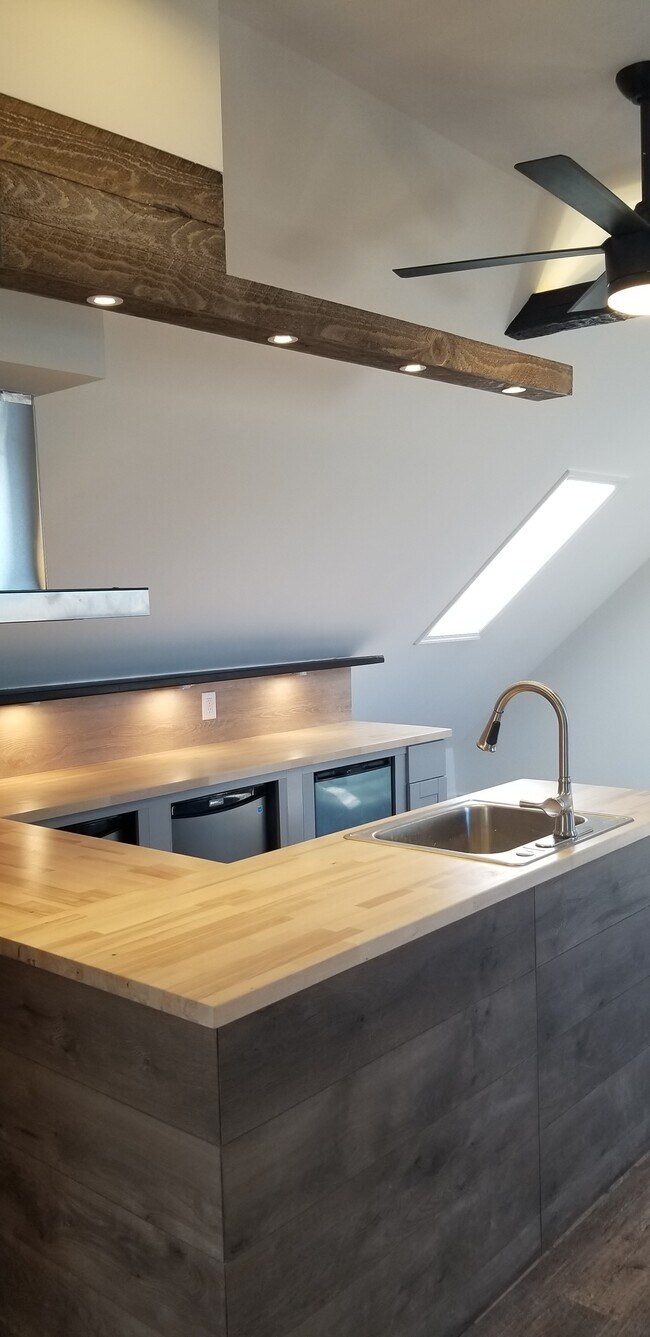 Building Photo - 130 Chestnut St