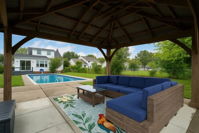 Building Photo - 386 Walworth Ave