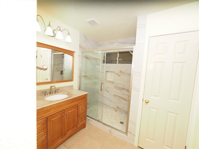 Building Photo - 1161 Kentra Dr