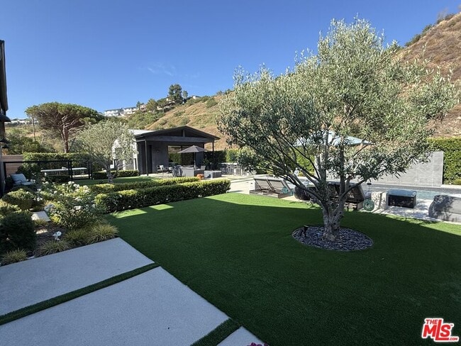 Building Photo - 6025 Paseo Cyn Dr