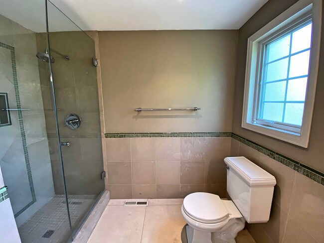 Building Photo - 7446 S Hudson Way