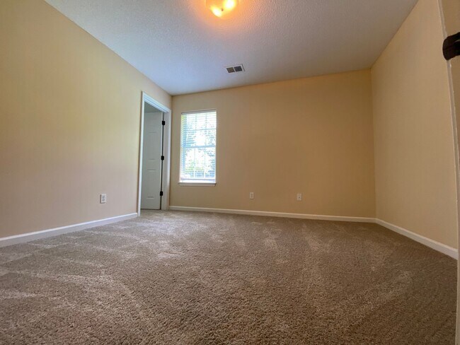 Building Photo - Gated Community - 3 Bedroom 2 Bathroom Cordova Rental Home
