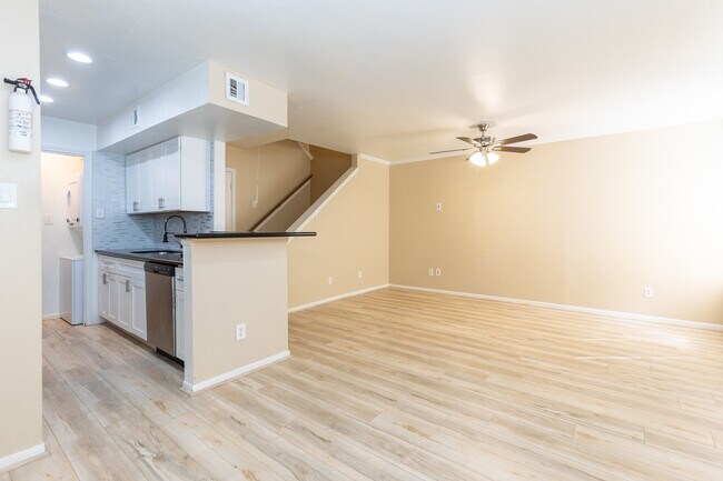 Building Photo - 14600 Fonmeadow Dr