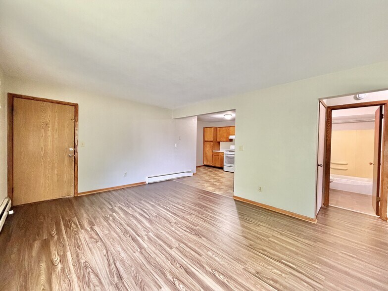 Building Photo - 236 Walworth St