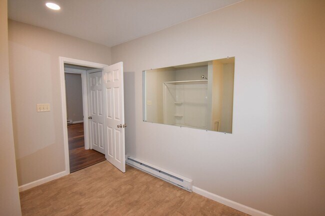 Building Photo - RASK209