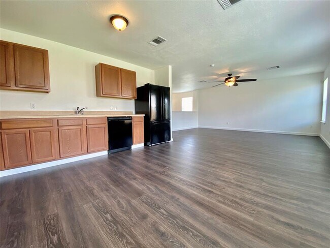 Building Photo - 6608 Ferrystone Pass