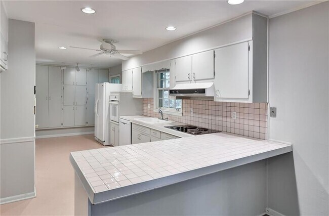 Building Photo - 1896 Winchester Trail