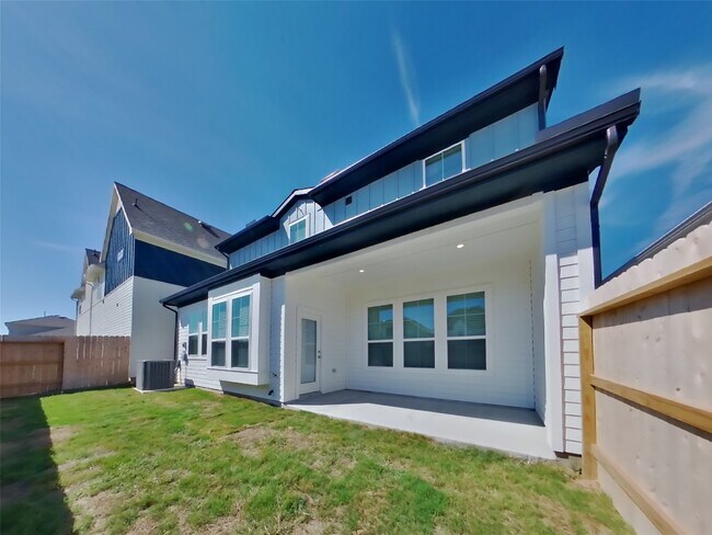 Building Photo - 22805 Terrazzo Dr