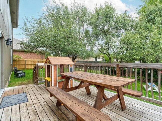 Building Photo - 6630 Hillside Terrace Dr