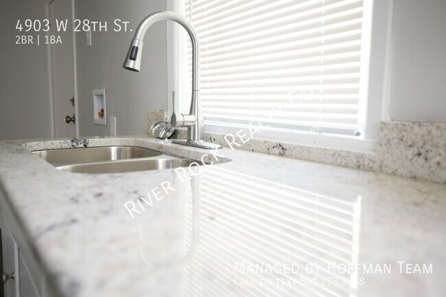 Building Photo - 4903 W 28th St