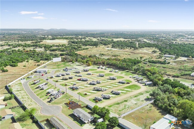 Building Photo - 3034 Barr Ln