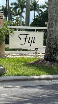 Building Photo - 152 SE 29th Ave