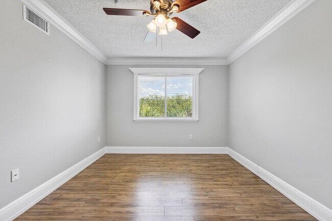 Building Photo - 254 Village Blvd