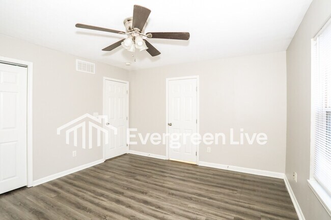 Building Photo - 34 Timberline Ct