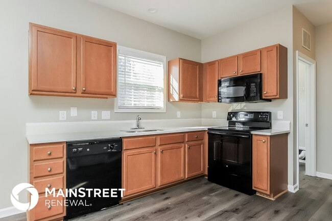 Building Photo - 1260 Sweetgrass St