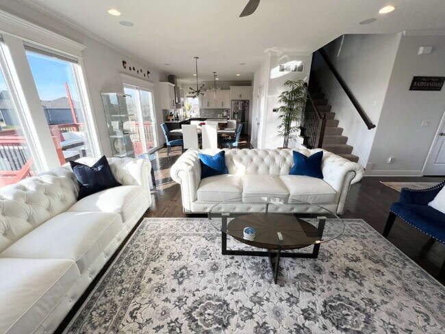 Building Photo - Beautiful 4 Bedroom/2.5 Bath Home *AVAILABLE MAY 15th*