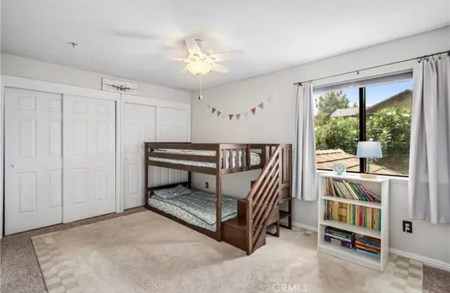 Building Photo - 4554 Meadow Pl